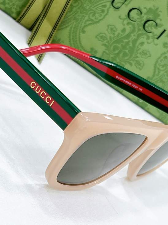 Picture of Gucci Sunglasses _SKUfw79164040fw